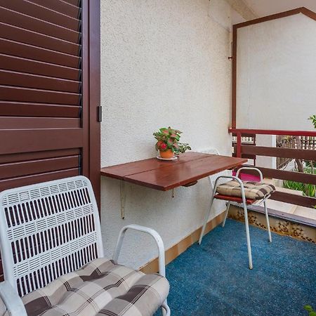 Apartments Boris Vodice Bagian luar foto