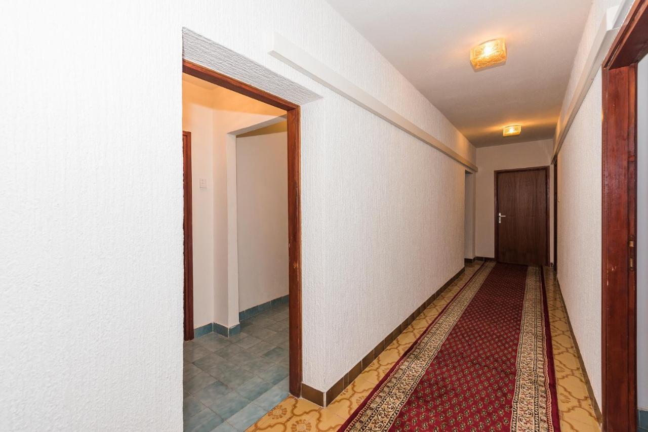 Apartments Boris Vodice Bagian luar foto