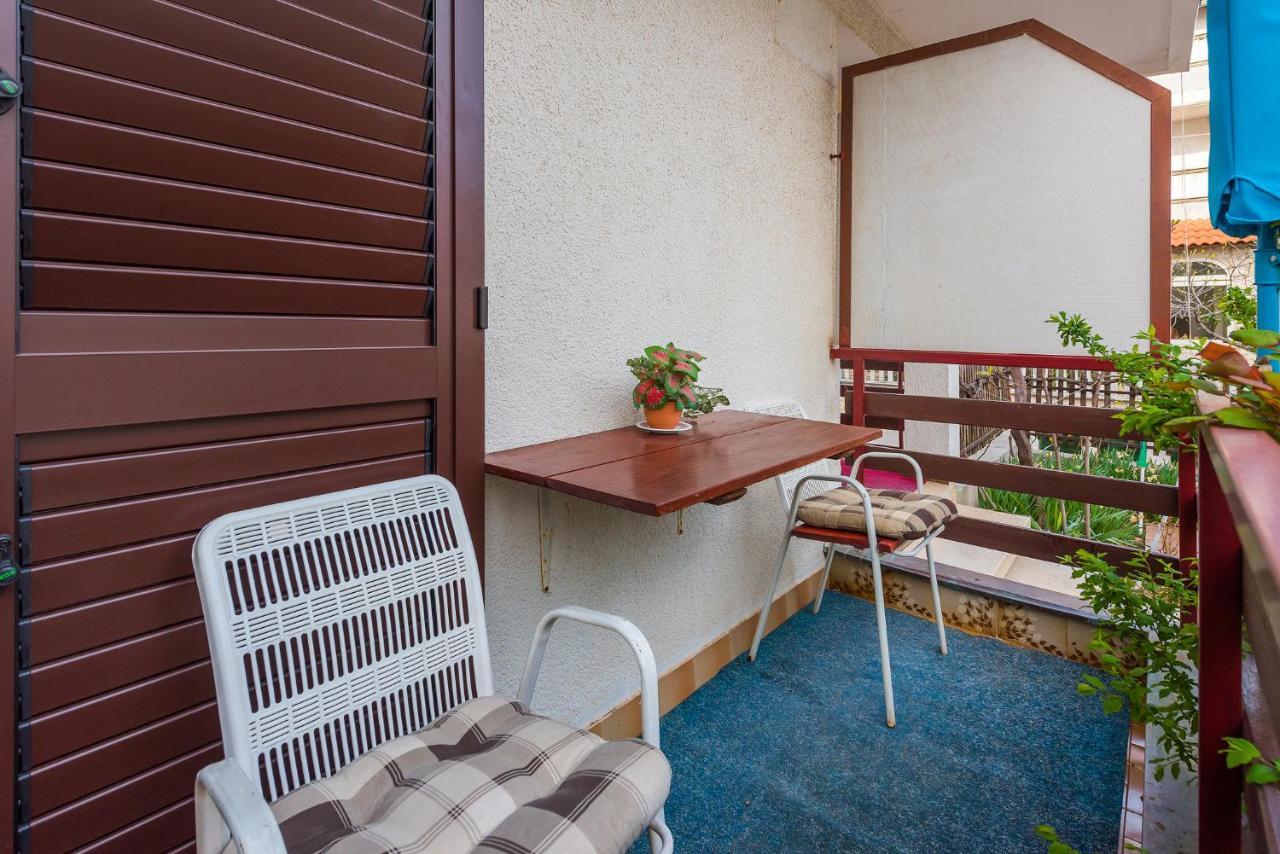 Apartments Boris Vodice Bagian luar foto
