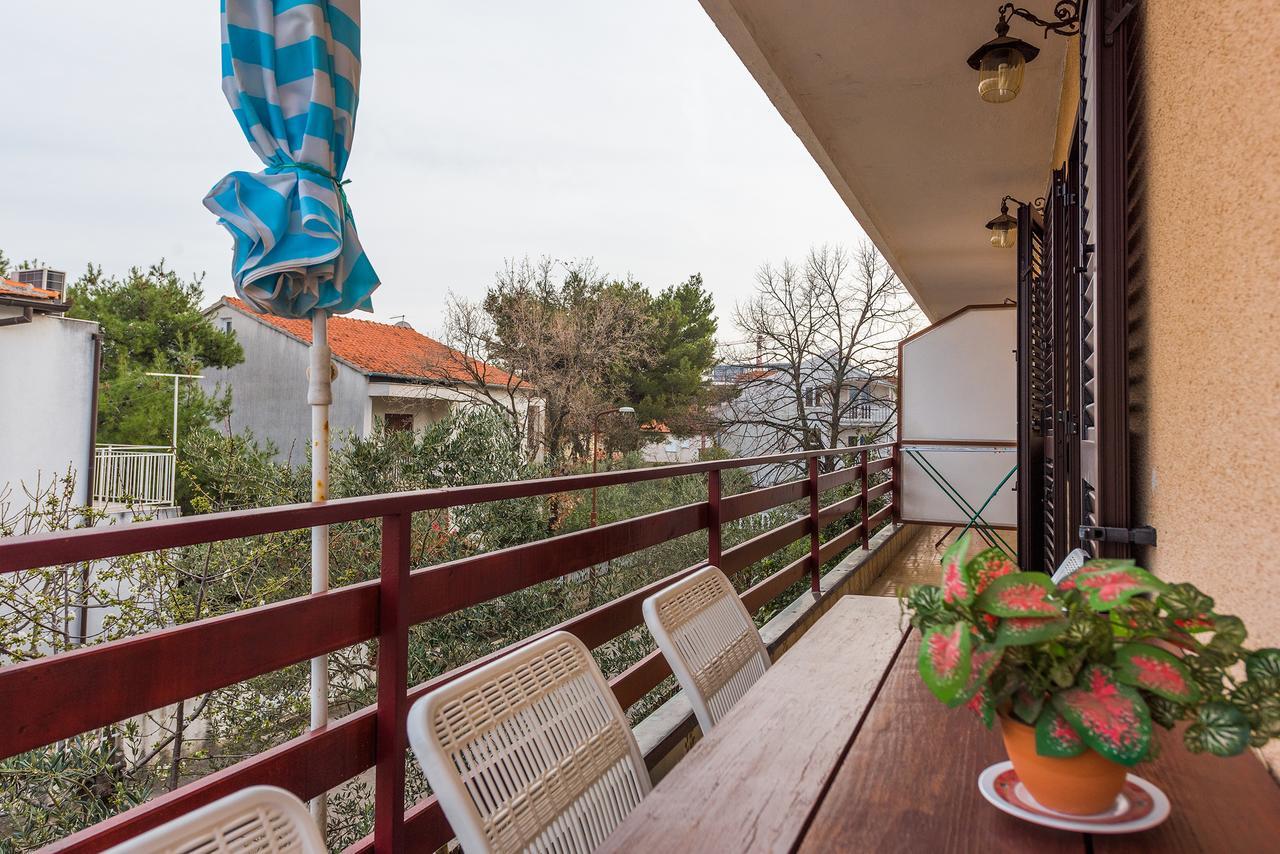 Apartments Boris Vodice Bagian luar foto