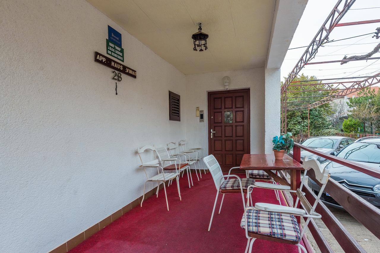 Apartments Boris Vodice Bagian luar foto