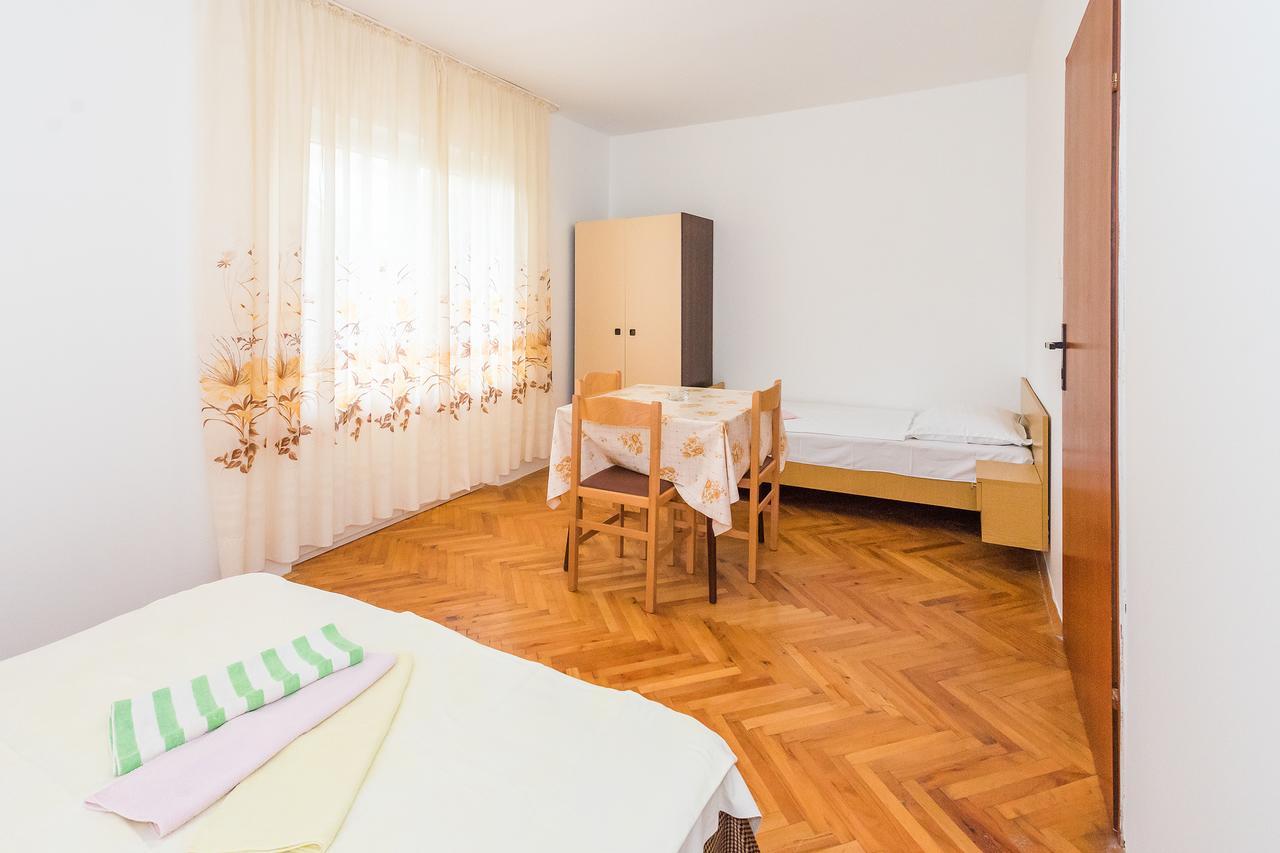 Apartments Boris Vodice Bagian luar foto