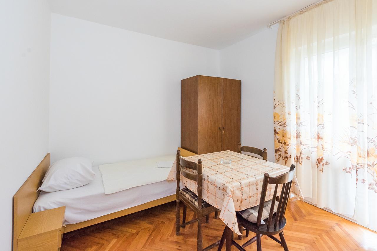 Apartments Boris Vodice Bagian luar foto